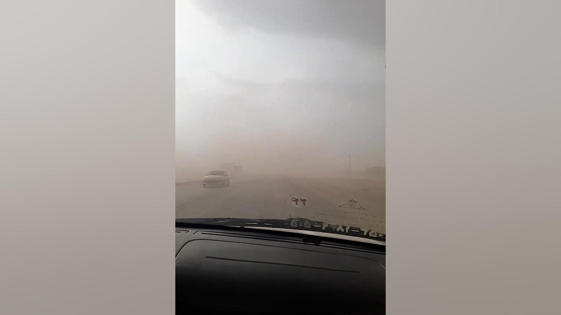 گرد و خاک به امیدیه خوزستان زد