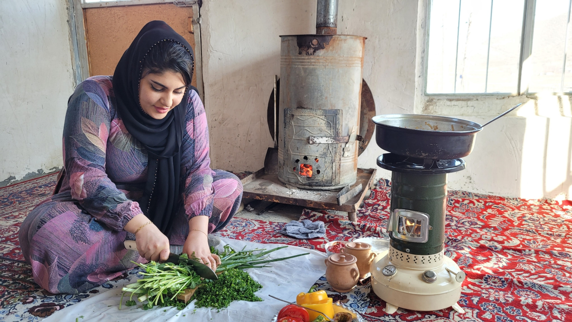 پخت دلمه مخصوص کردستان در روست...