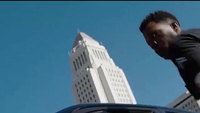 زنگ بزن آمبولانس فوق العاده به...