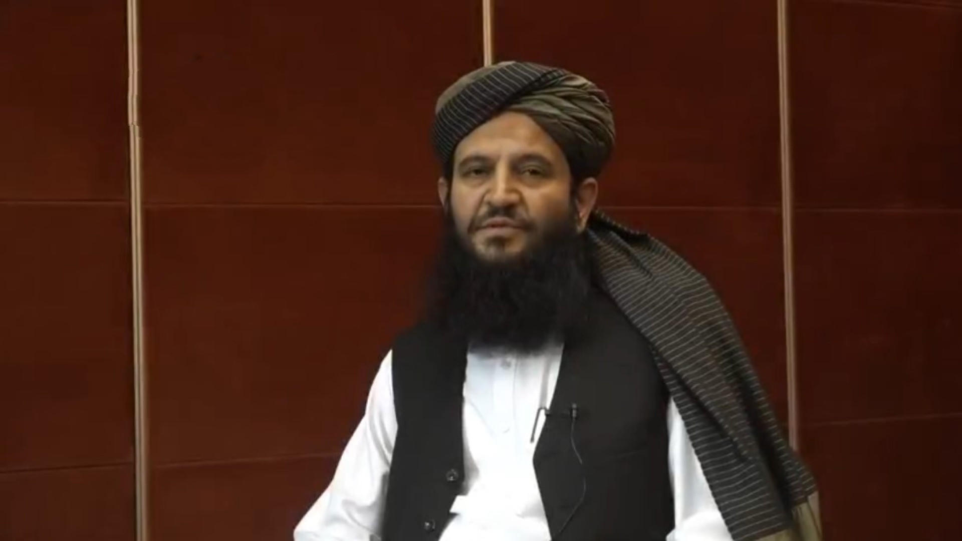 عذرخواهی نماینده طالبان در تهر...