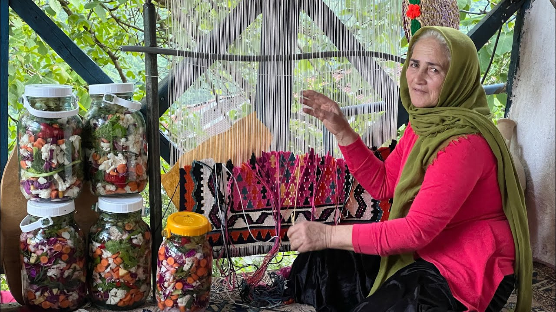 طرز تهیه سبزیجات ترشی با کرفس...