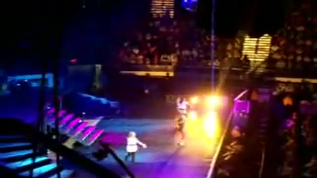 ونسا هاجنز و زک افرون