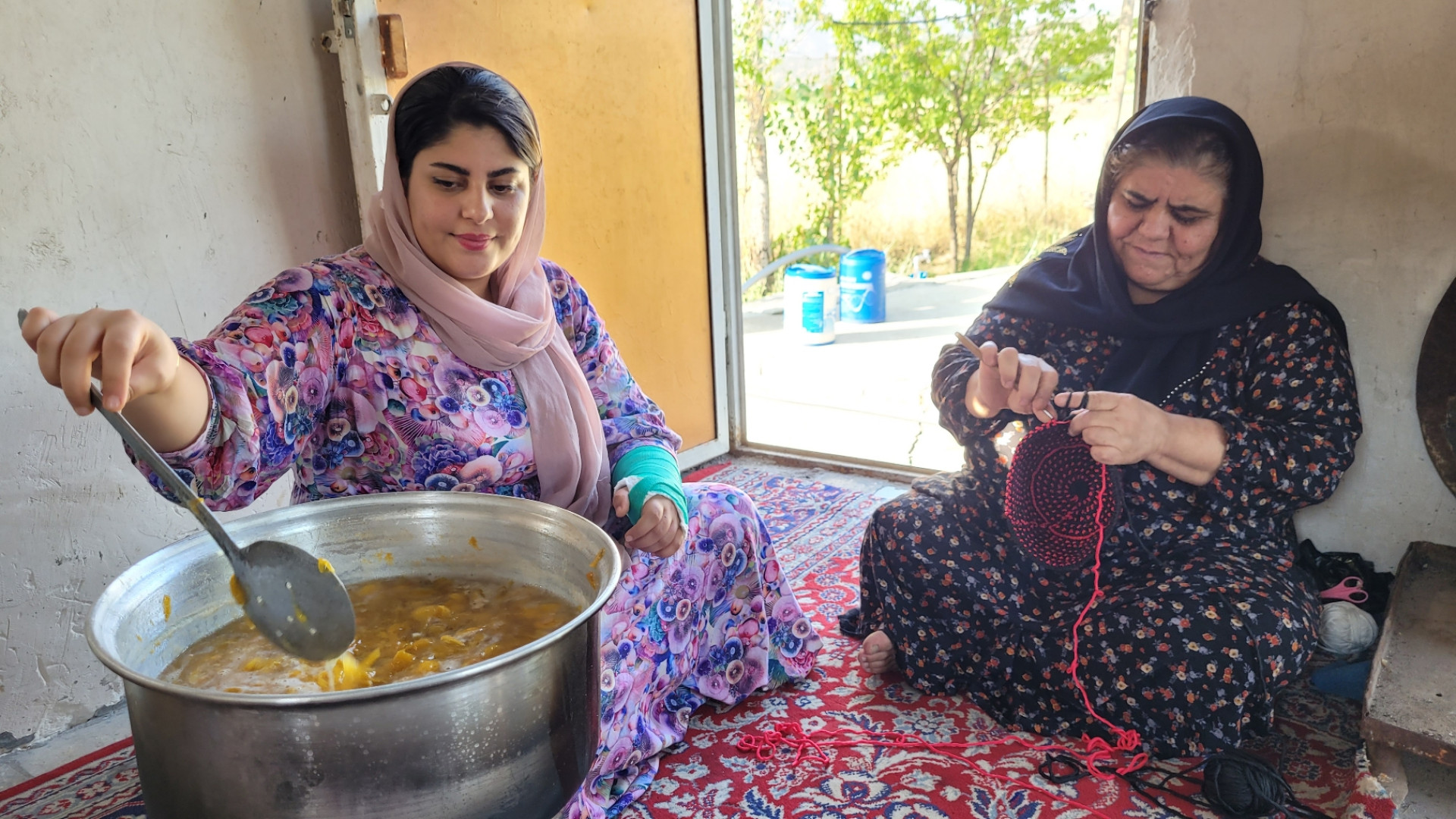 طرز تهیه نان لواشک به سبک روست...