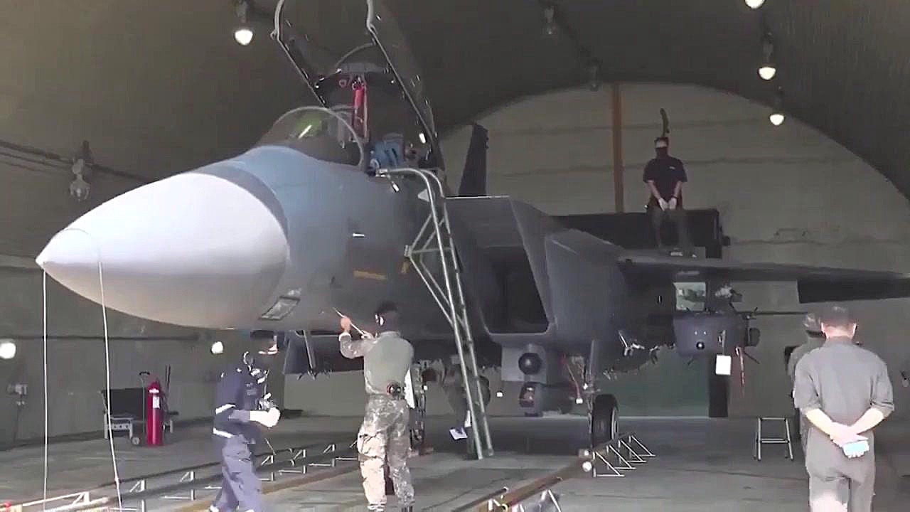 موشک کروز تاروس؛ تهدیدی برای ز...