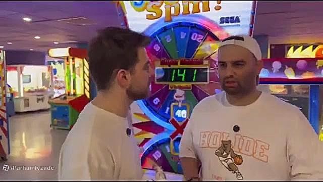 هرکی بین احسان و بنیامین تیکت...