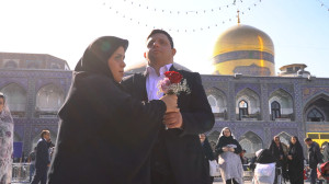 امیر و زینب مهمانان ویژه امام...