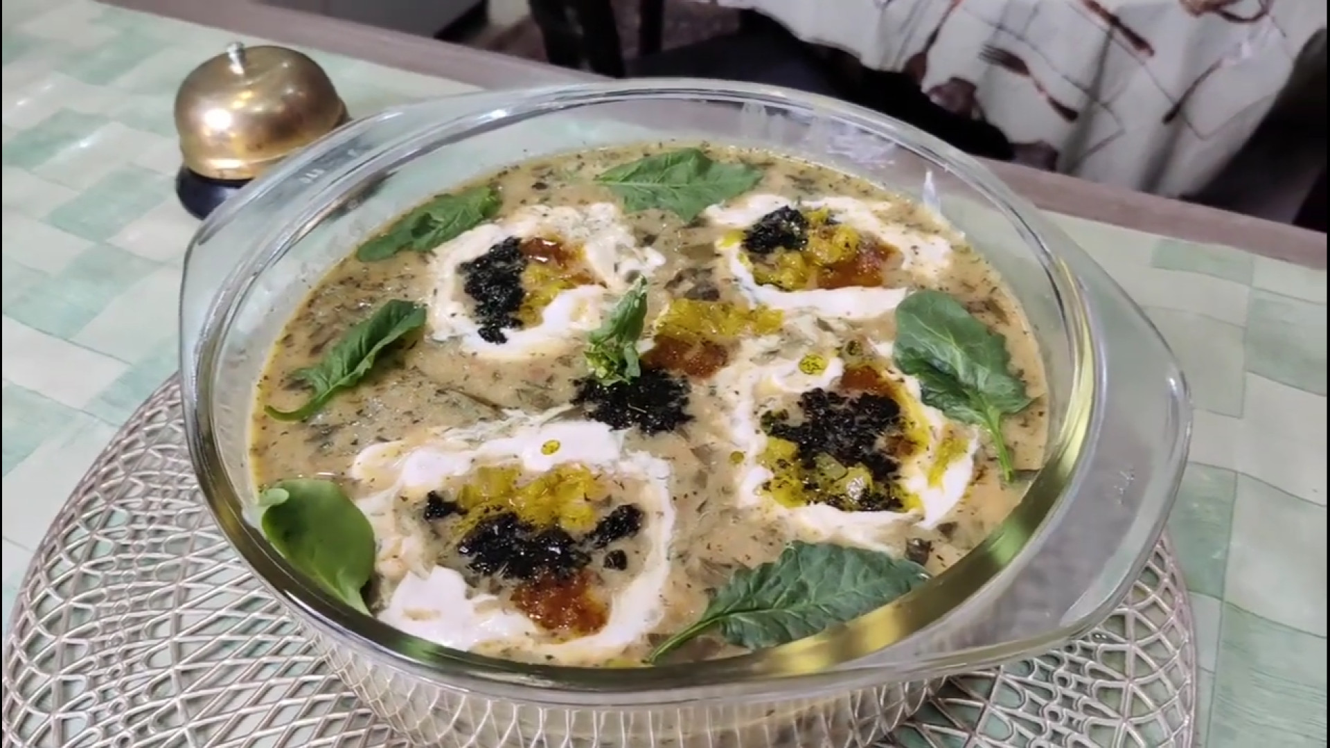 طرز تهیه آش اسفناج خوشمزه و مق...