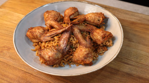 بال مرغ شکم پر