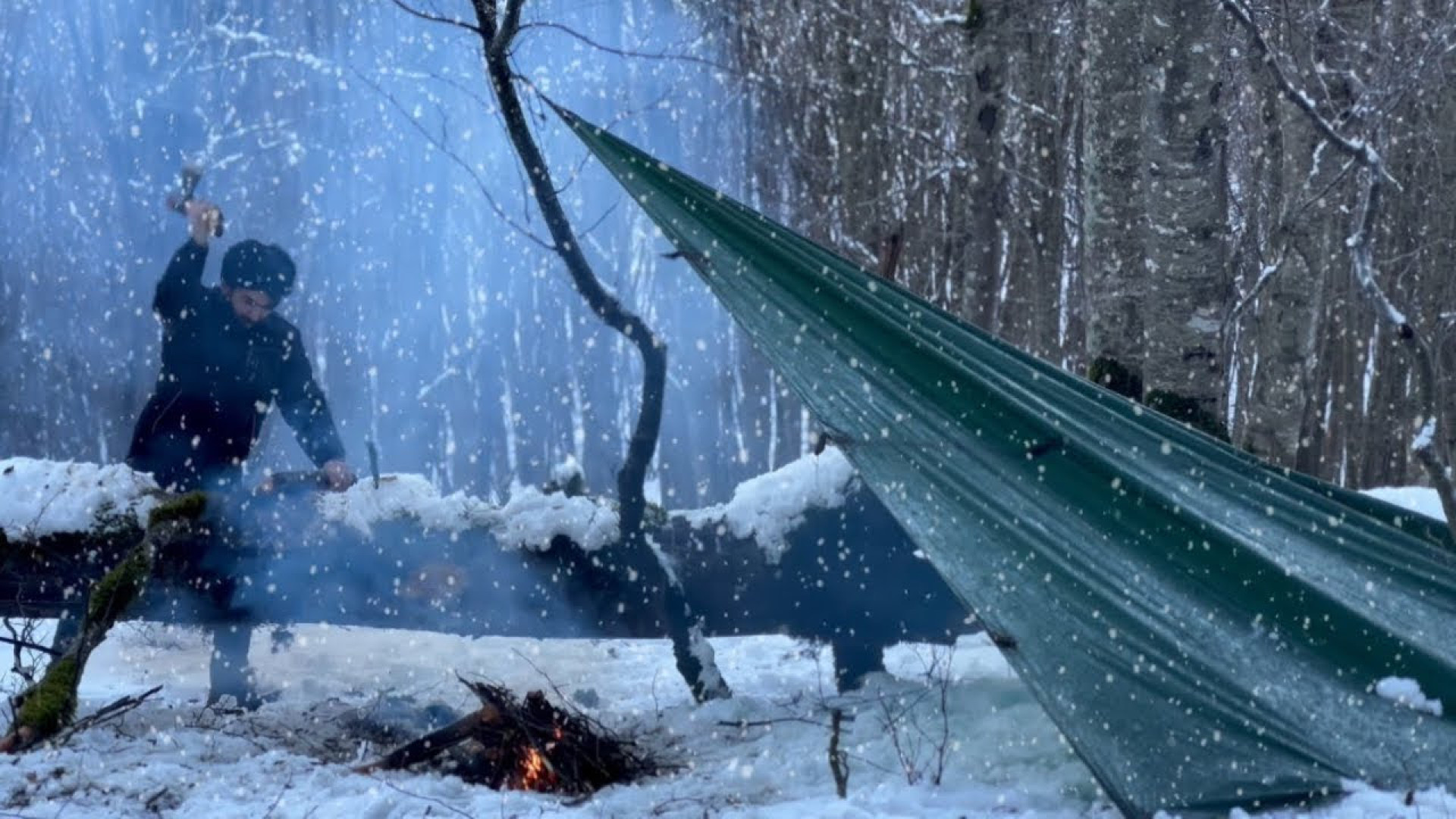 کمپینگ انفرادی در برف سنگین