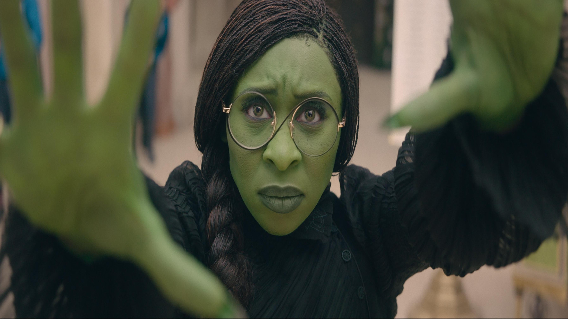 دانلود و تماشای فیلم شرور قسمت اول Wicked Part 1 2024 دوبله و زیرنویس زمان153ثانیه