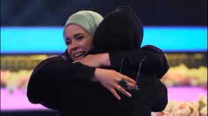 سورپرایزشدن ملیکا شریفی نیا با...
