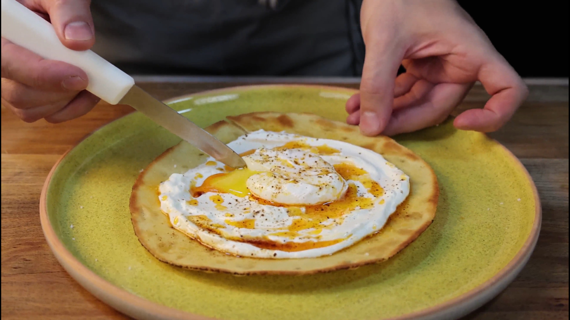 پوچد اگ (Poached Egg)