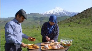 درست کردن مرغ کبابی در کوه دما...