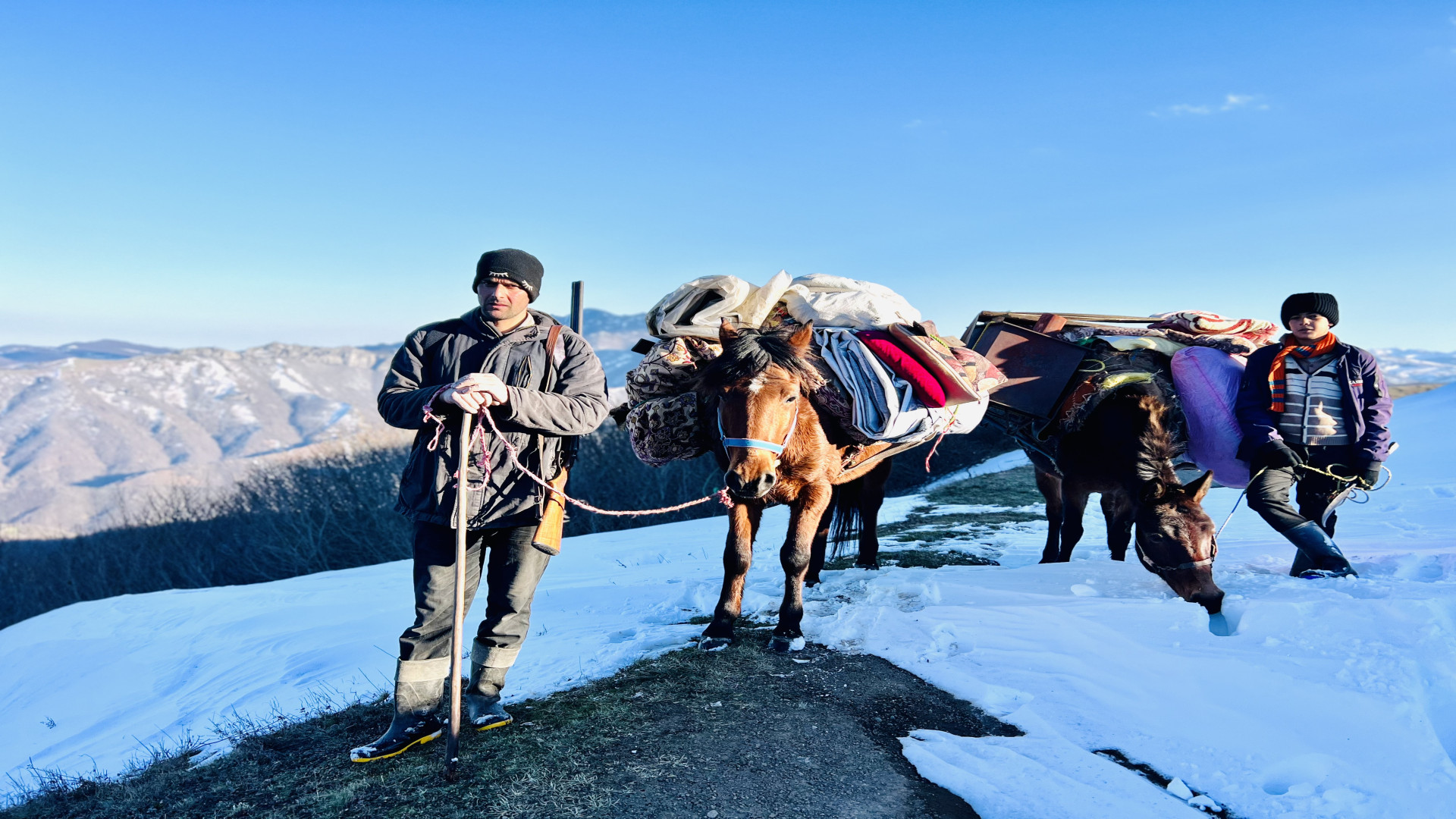 رفتن پدر و پسر به کوهستان و آو...