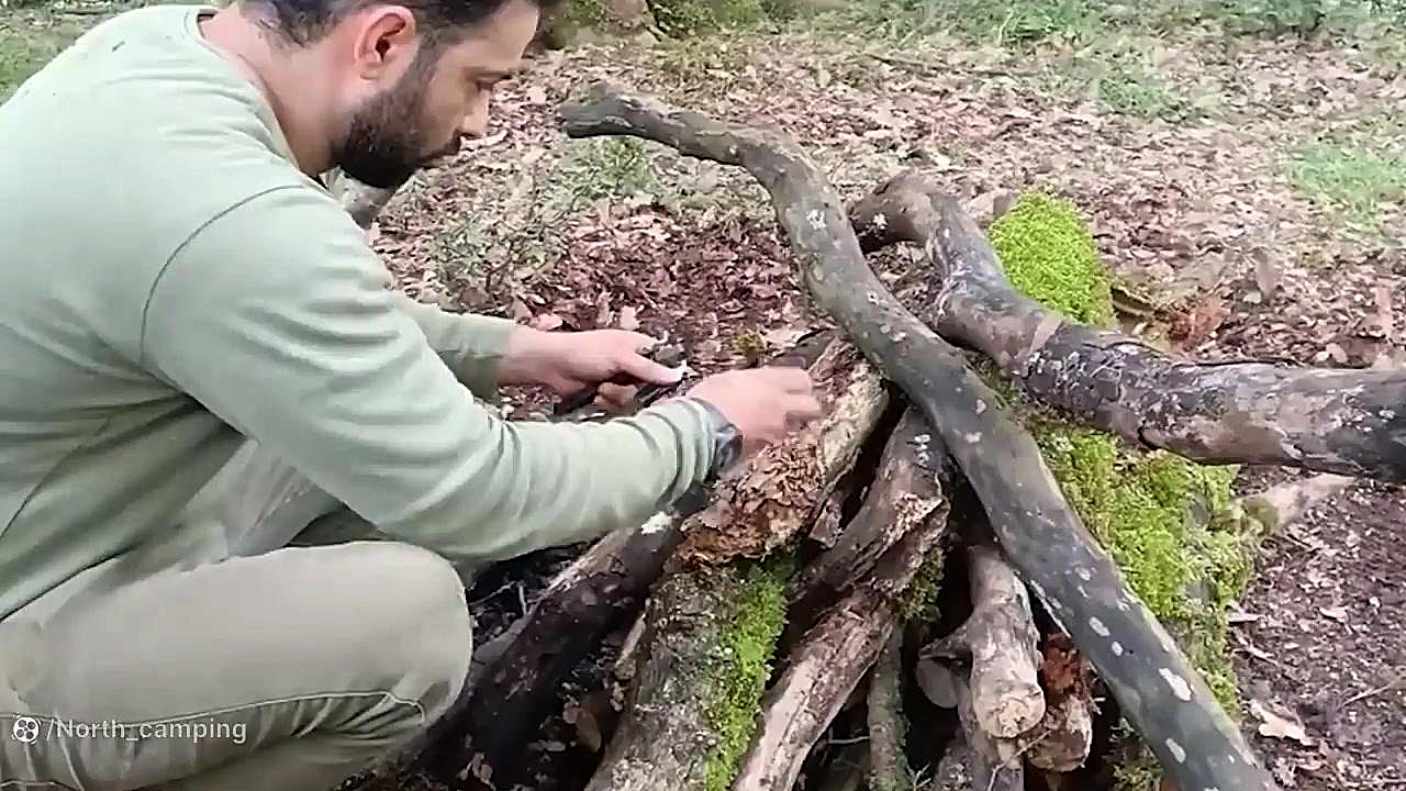 کمپینگ ۴ روزه و ساخت کلبه در ج...