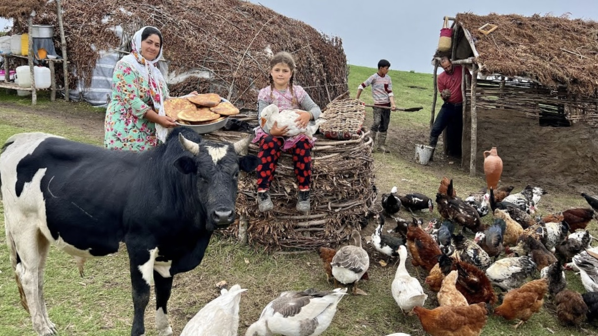 یک روزشلوغ در روستا: تهیه ی کر...