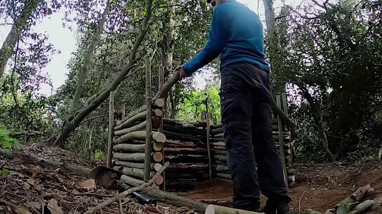 کمپینگ ۷ روزه و ساخت کلبه چوبی...