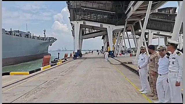 ناوگروه ایران وارد مالزی شد