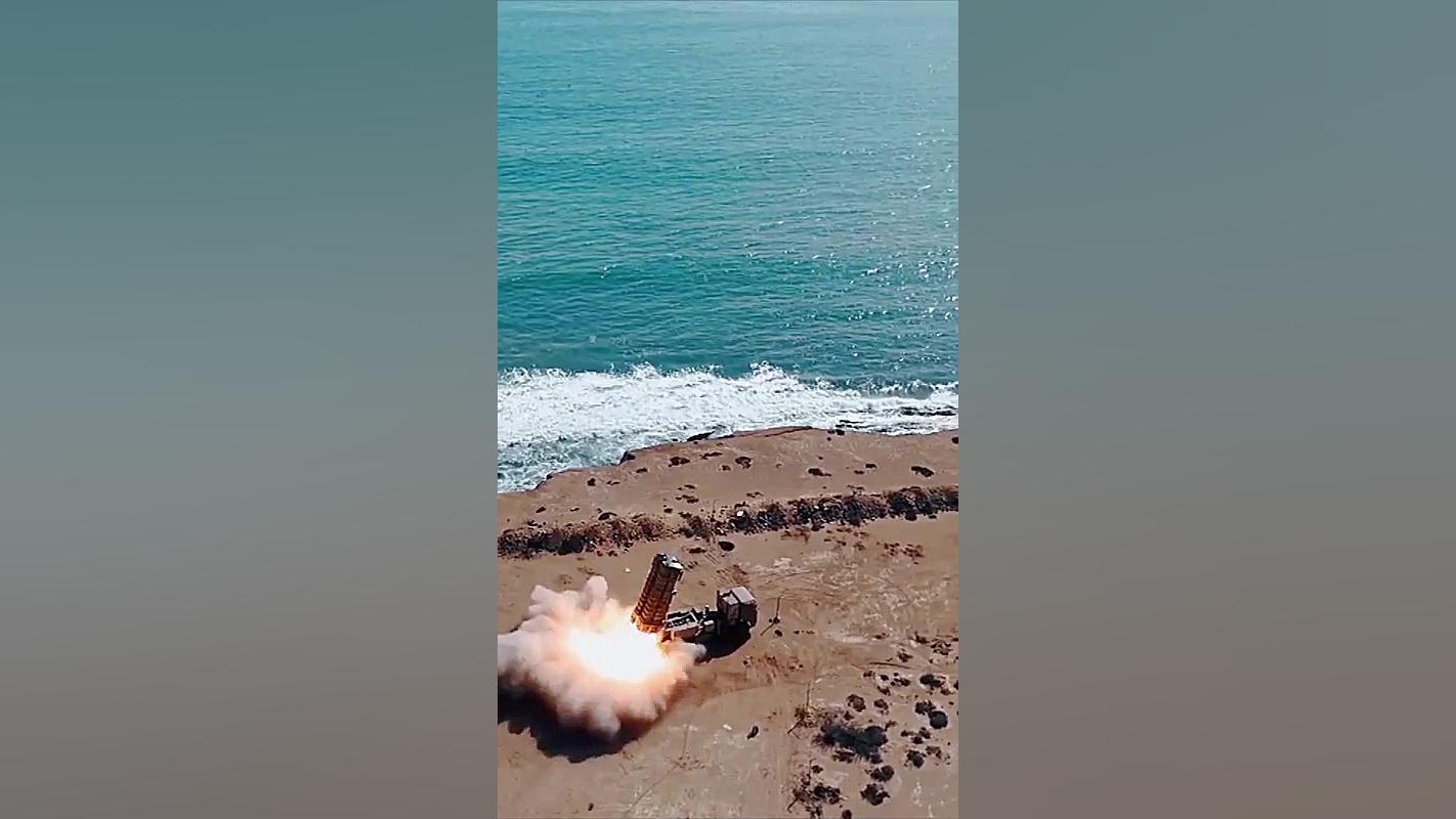 غرش سامانۀ ۱۵ خرداد در سواحل م...