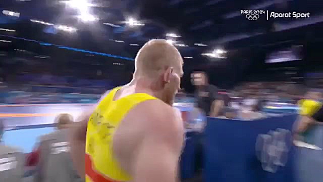 پیروزی حسن یزدانی مقابل کشتی گیر استرالیایی