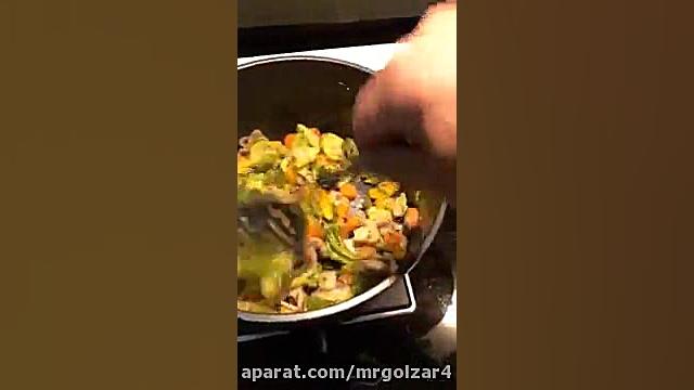 استوری جدید محمدرضا گلزار  غذا...