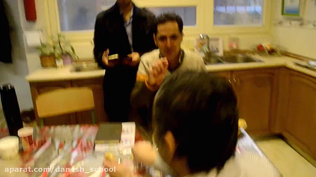 یک روز برفی در دبیرستان دانش2