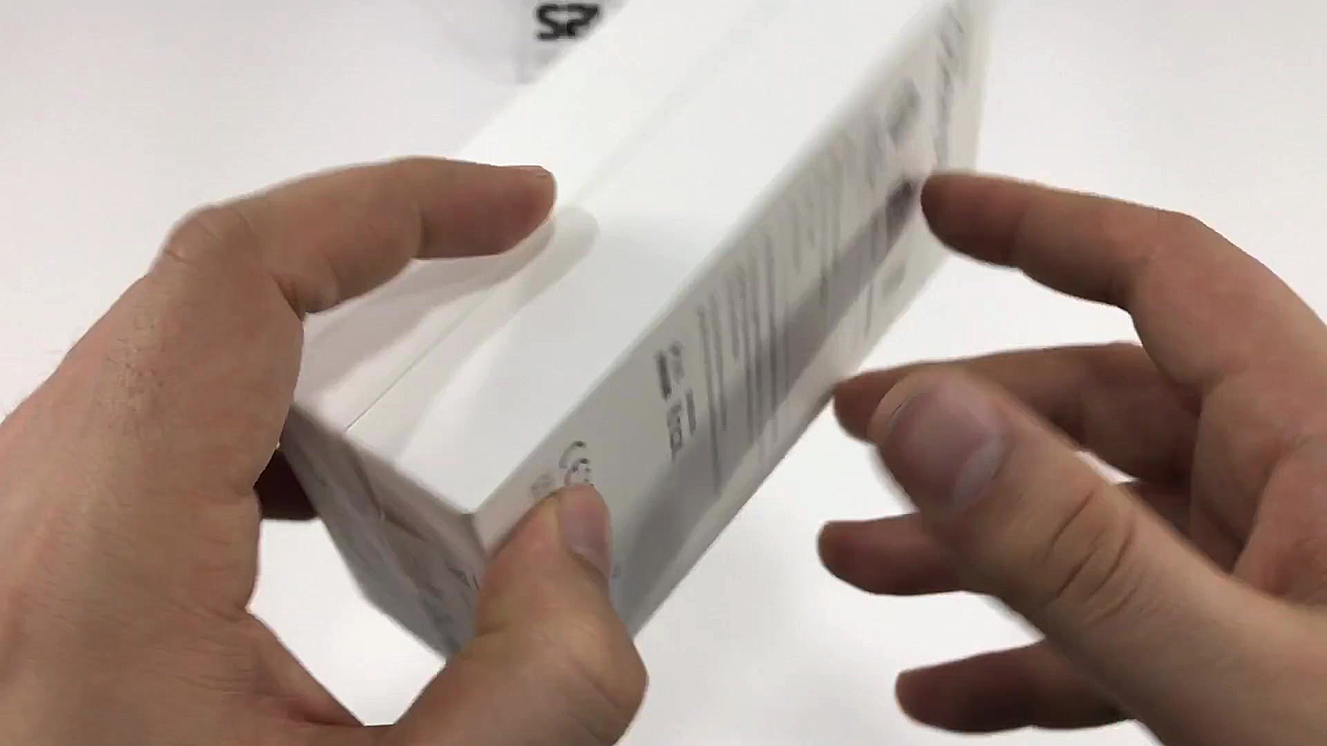 آنباکس Galaxy A3 2017