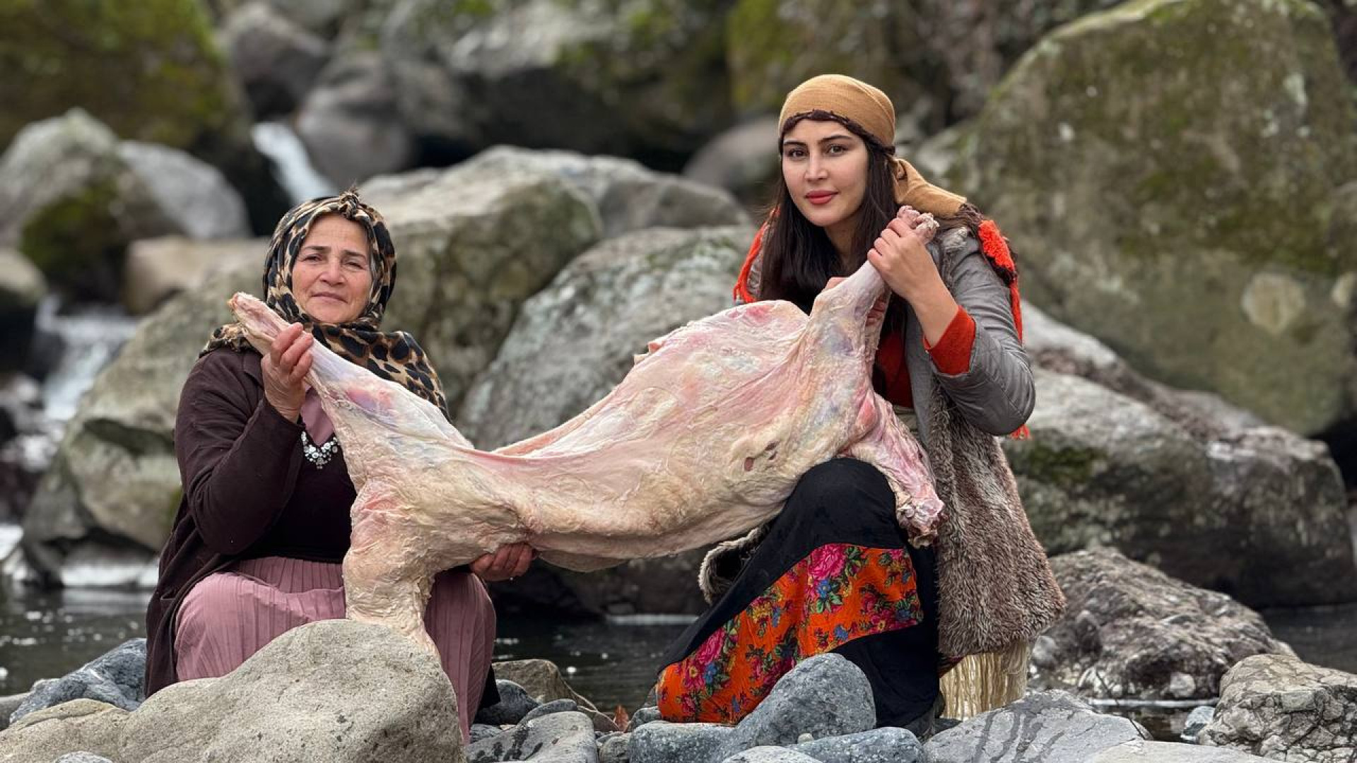 دستور پخت گوشت بره در تنور با...