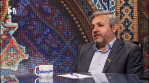 با مهدی محسنی معاون فرهنگ و اق...