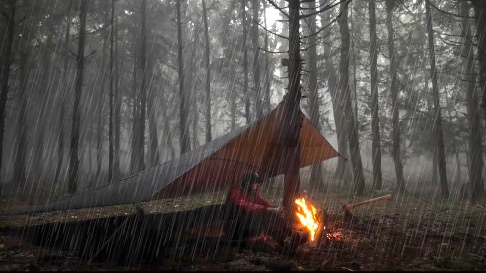 کمپینگ تنها در باران شدید