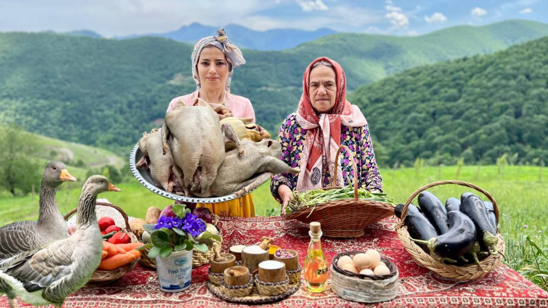 پخت غاز تنوری و نان در روستای...