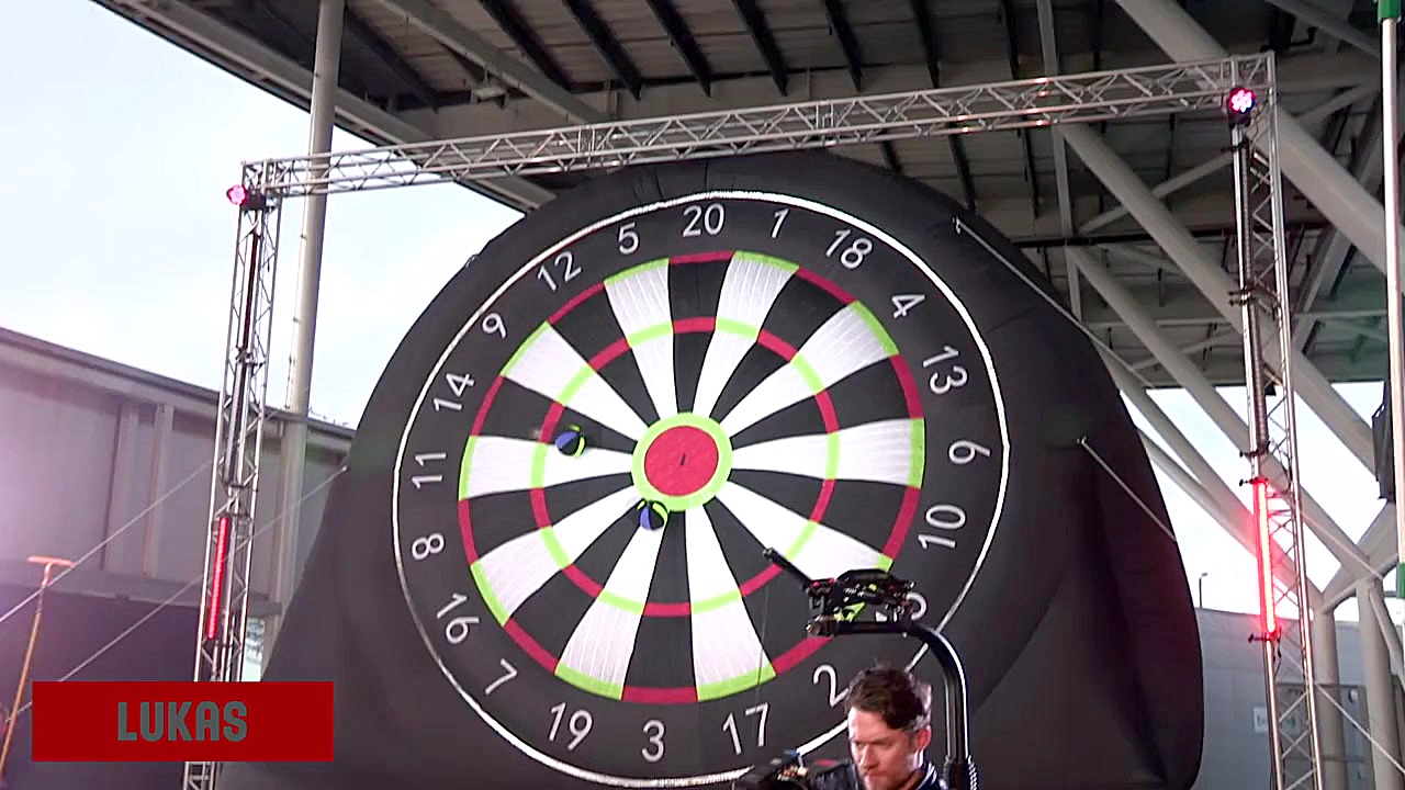 Football Darts Challenge vs. M...