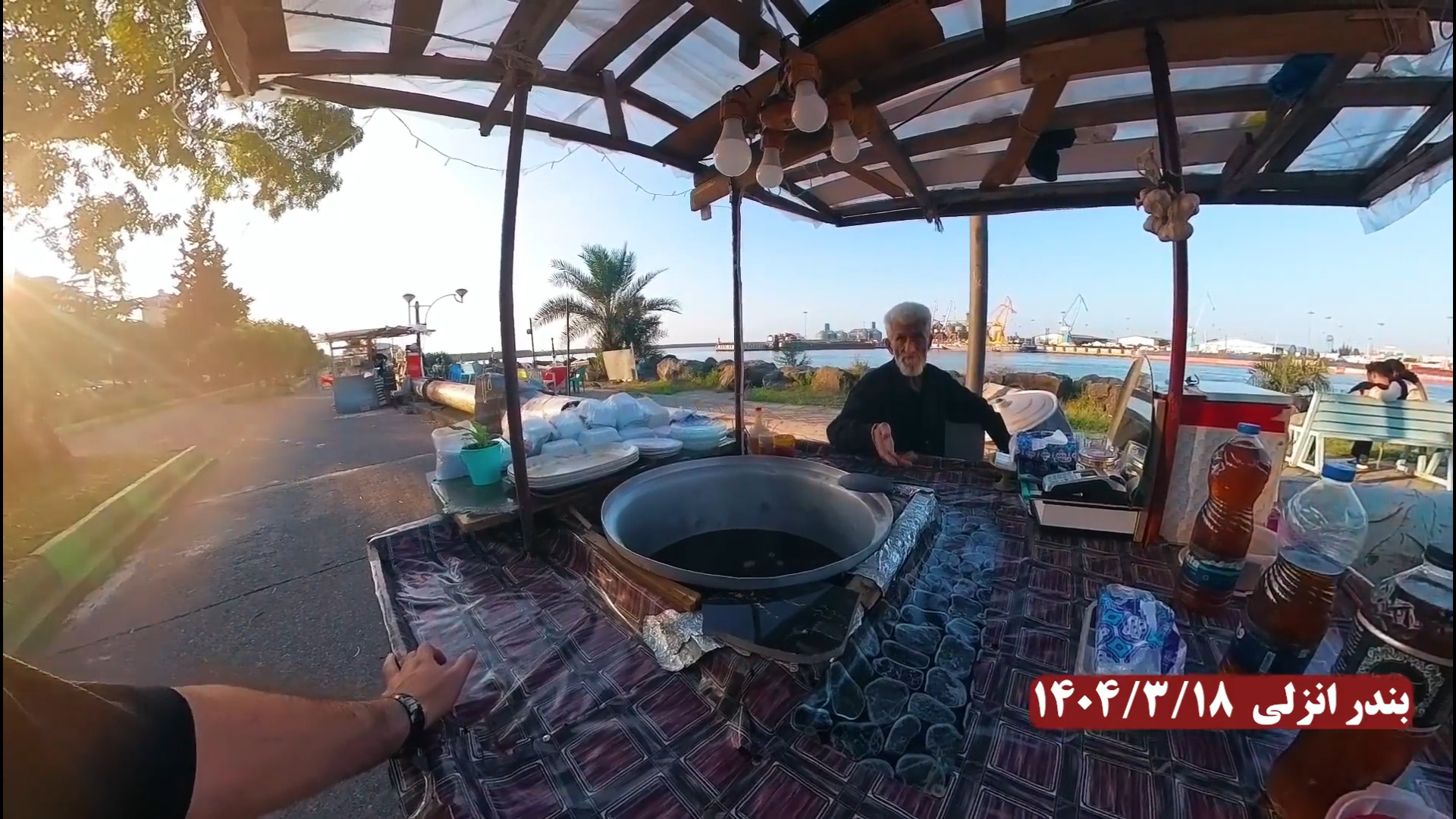 ولاگ گشتی در بلوار ساحلی انزلی...