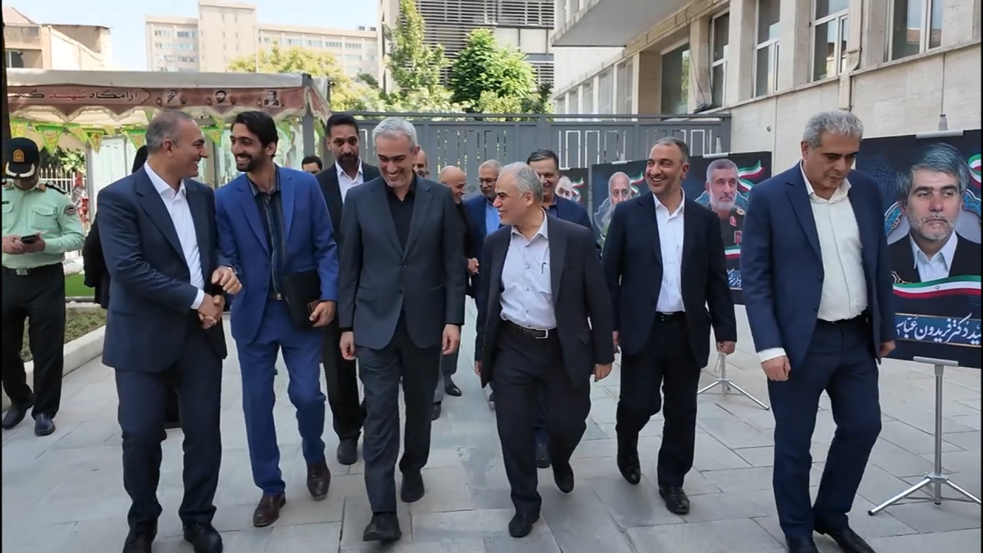 حضور وزیر جدید در وزارت اقتصاد...