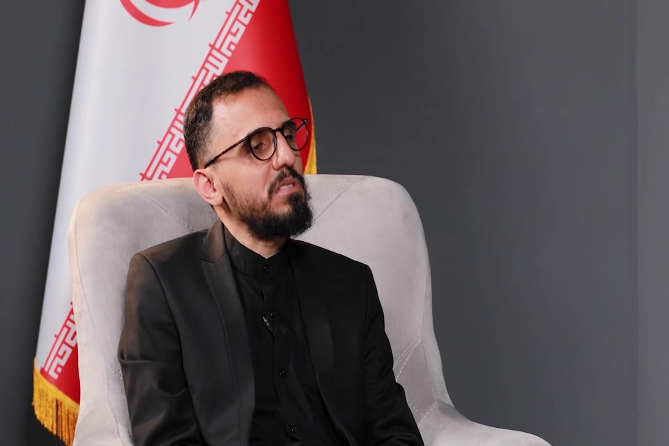 تقدیم تابلو &laquo;پاسداران ای...