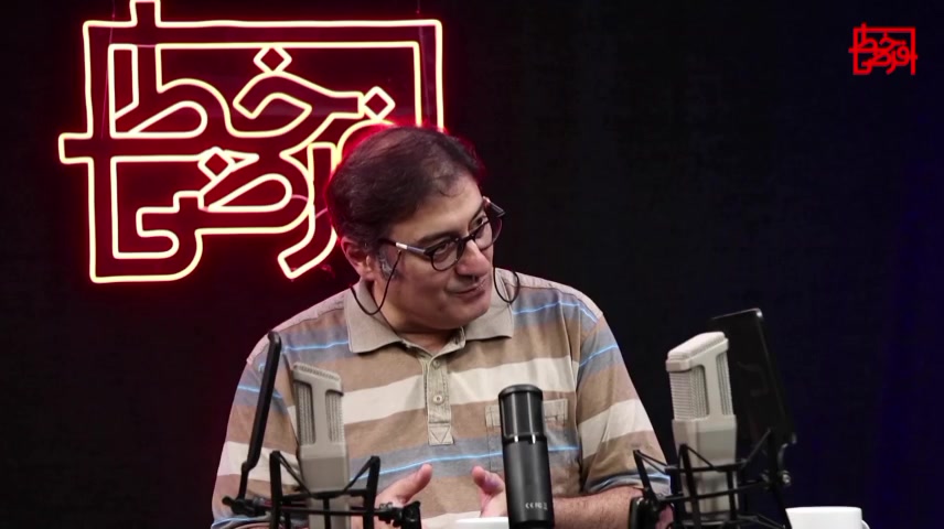 بررسی محتوای رسانه‌های ارتباطی...