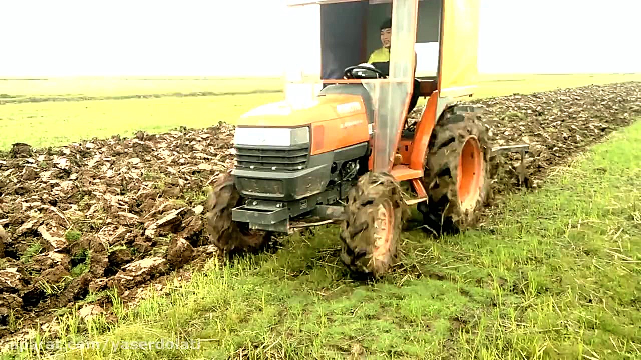 KUBOTA HUY HO&Agrave;NG HƯNG Y...