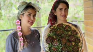 پخت شامی مخصوص در کلبه چوبی