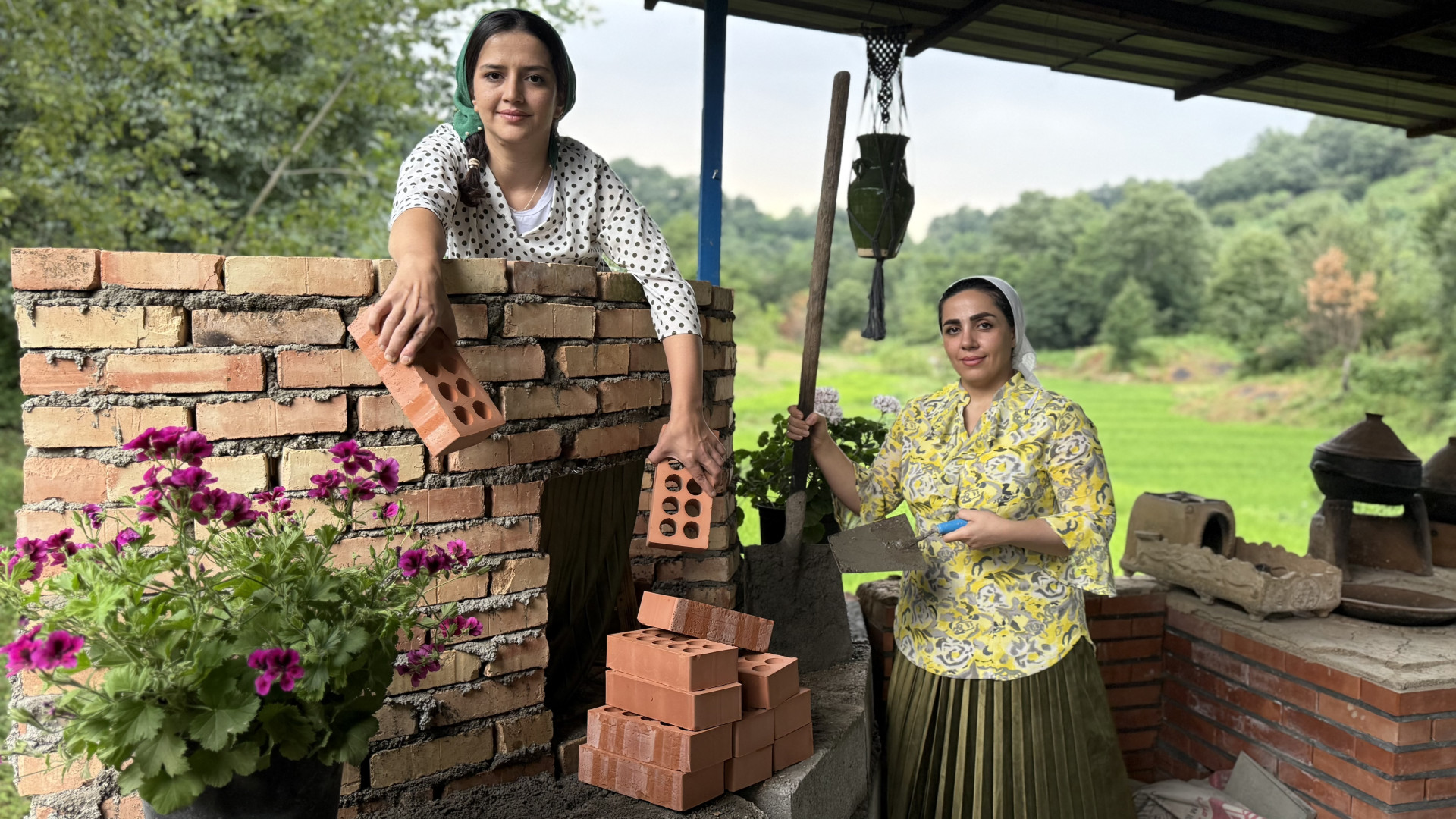 مرحله اول ساخت کوره در آشپزخان...