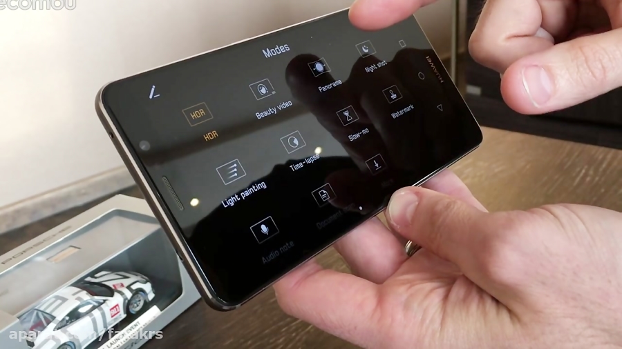Huawei Mate 9 Unboxing and Han...
