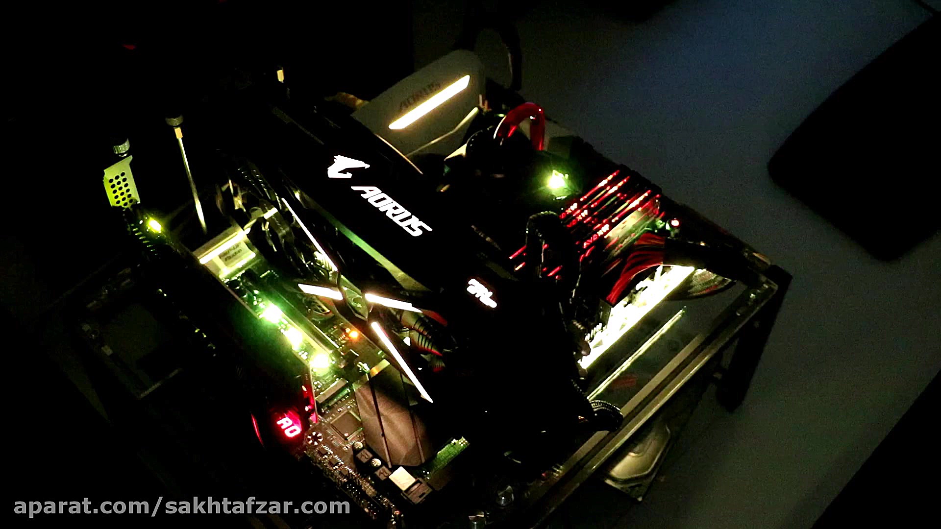 نورپردازی بی نظیر مادربرد GIGA...