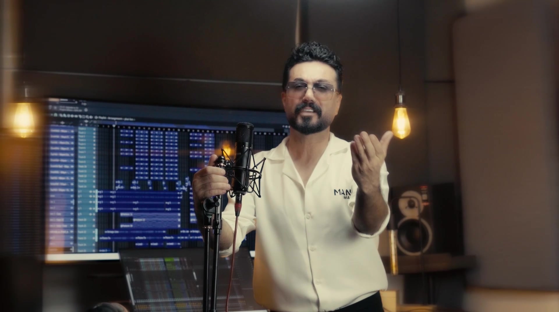 نسخه اصلی آهنگ امید عالمی