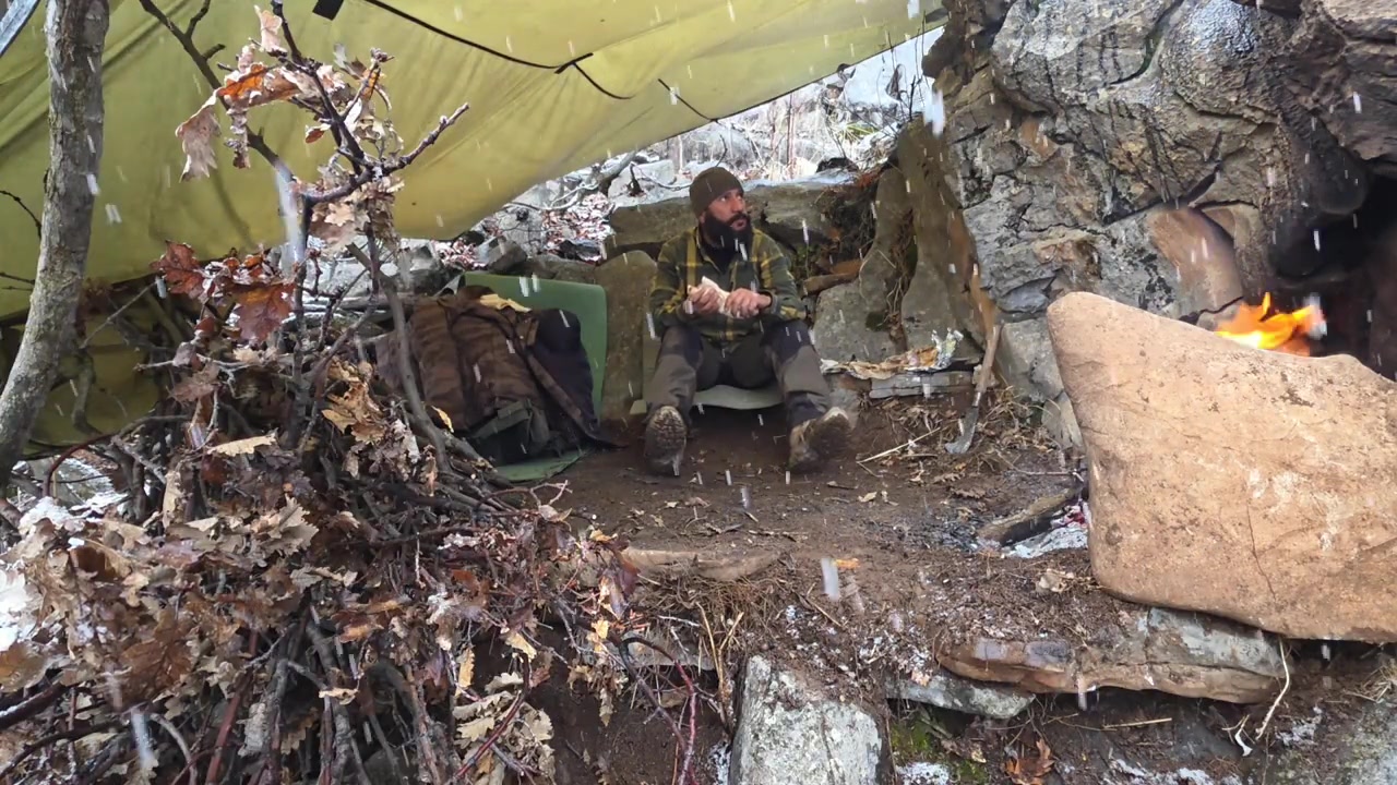 کمپینگ برفی در مکانی اشتباه و...