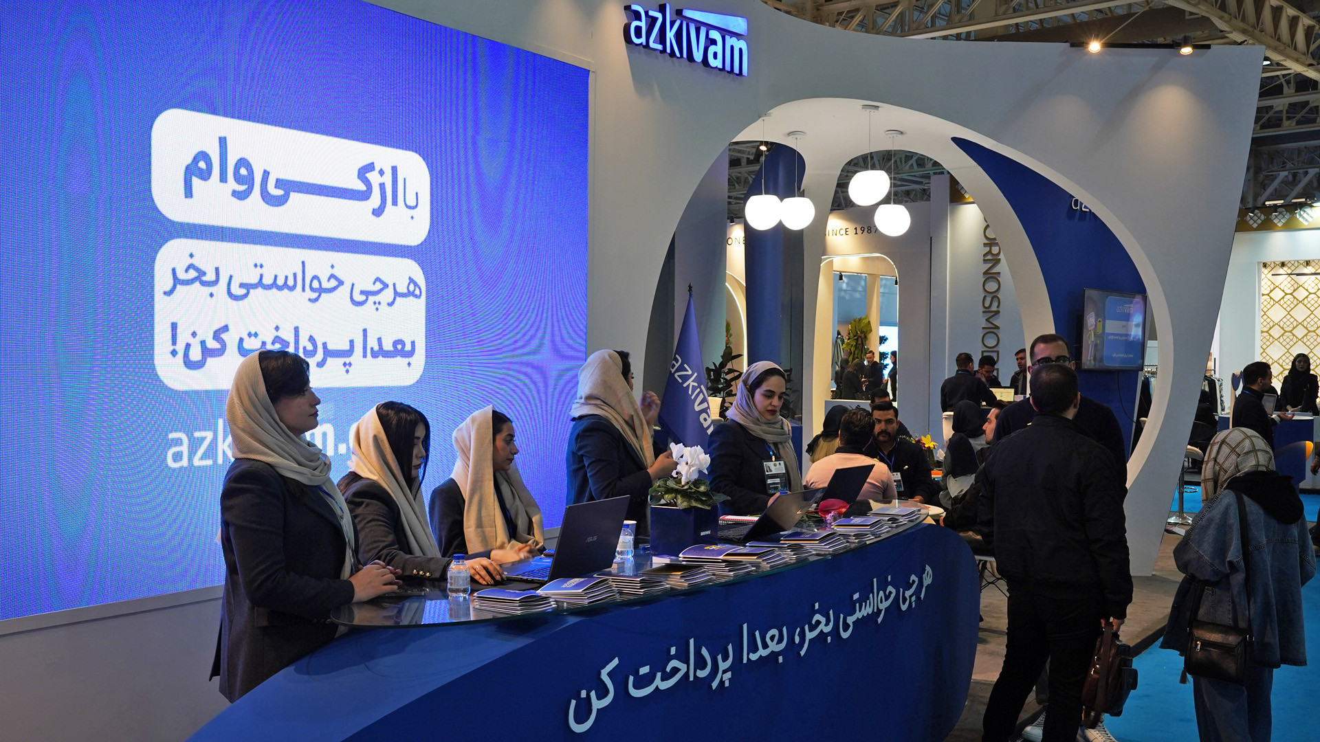 گزارش ویدیویی دیجیاتو از غرفه...