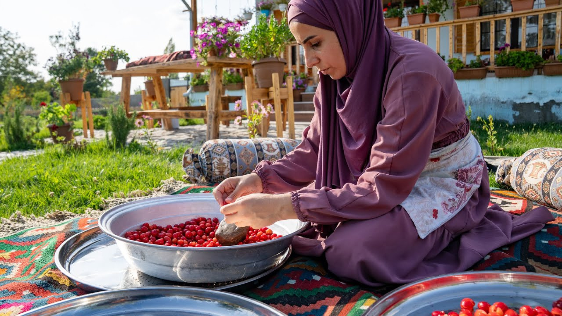 پخت یک مربای متفاوت با توت فرن...