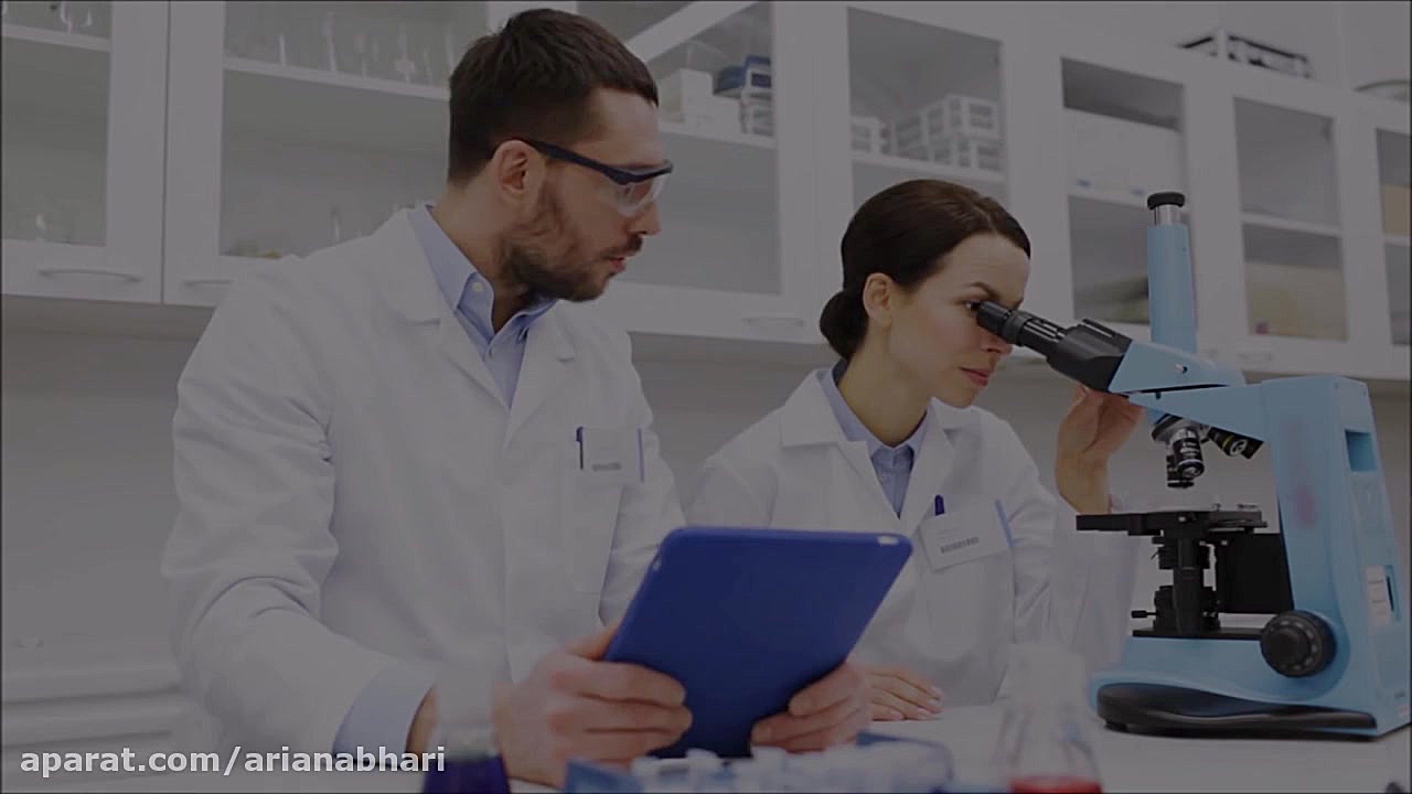 نمای نزدیک خال سیاه در میکروسک...