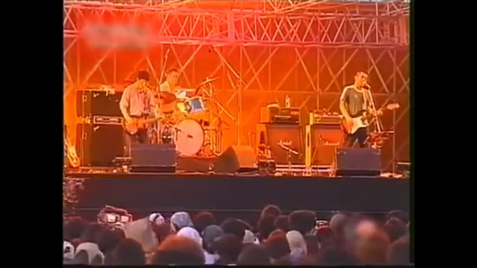 ‪‪‪‪‪‪‪‪‪‪‪‪‪‪Bloodthirsty Butchers - July live زمان800ثانیه