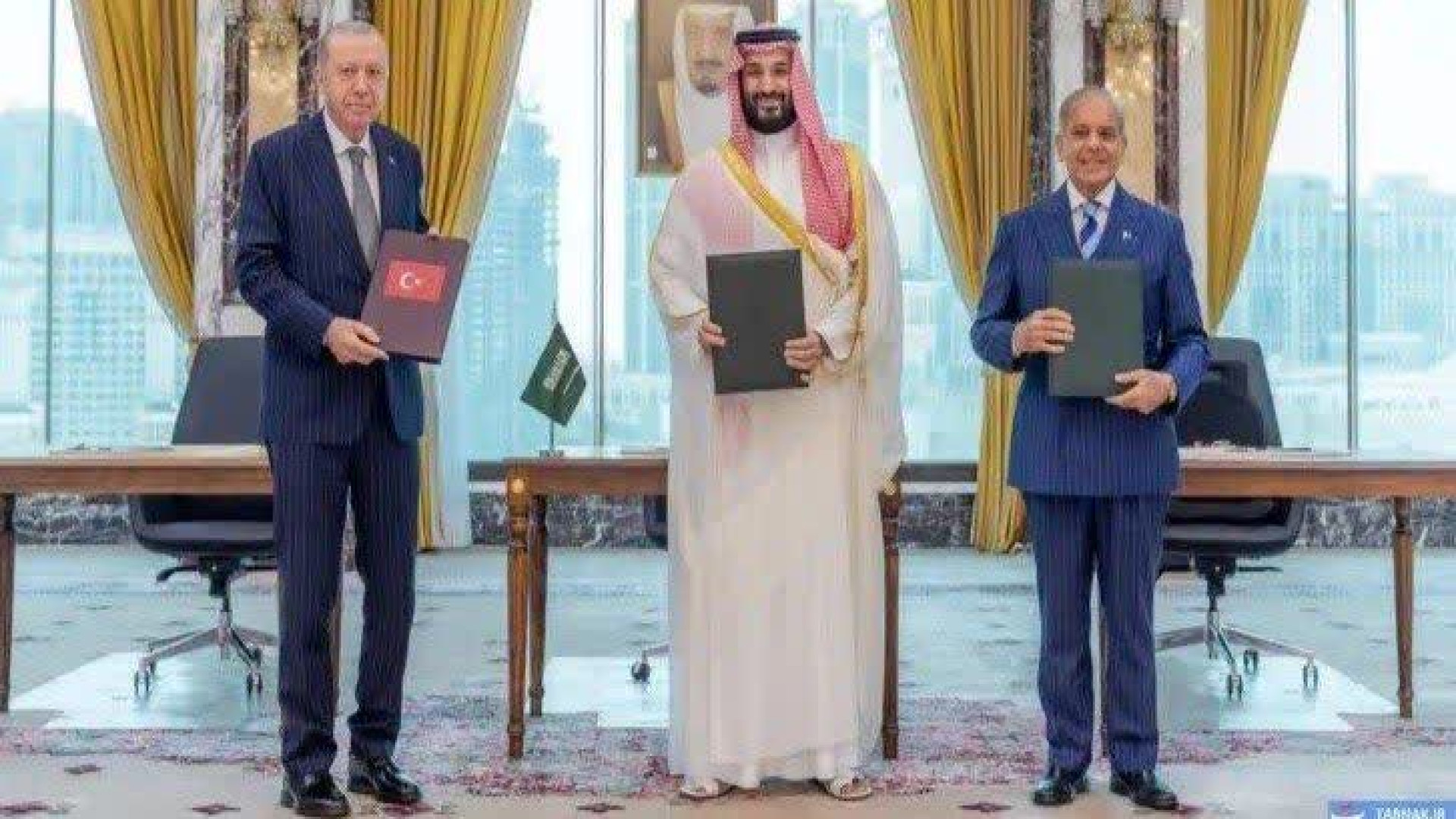 نتیجه پیمان دفاعی عربستان سعودی با ترکیه و پاکستان_طنز