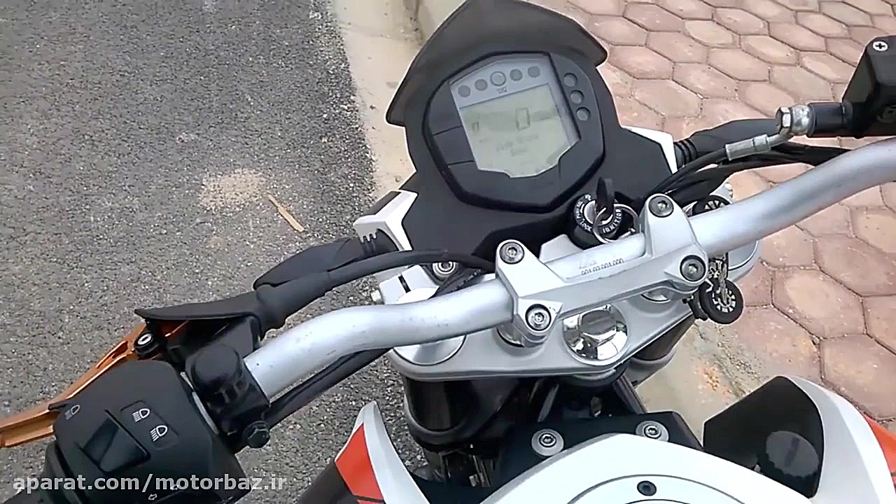 صدای اگزوز Duke 200 ABS با اگز...