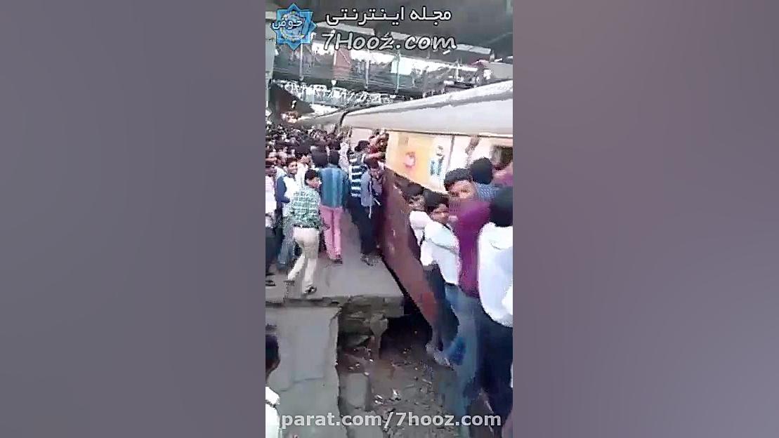 لحظه وحشتناک سوار شدن مسافران...